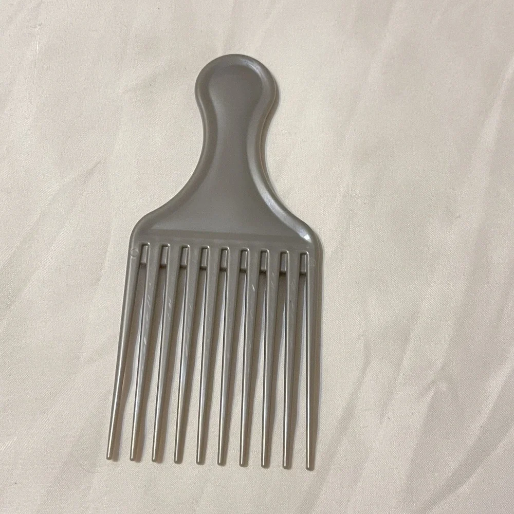 Vintage Pair 2 Goody Plastic Silver And Black Textured Hair Pick Comb Lift